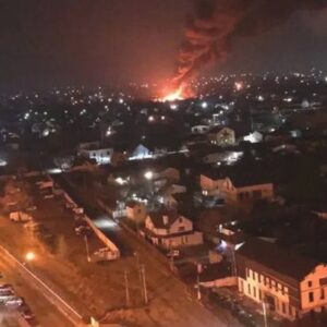 E FUNDIT/ Tjetër shpërthim i fuqishëm në Kiev, ja çfarë bombardohet këtë radhë
