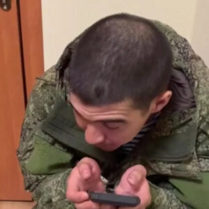 E tmerrshme! Ushtari rus i kapur mat tregon mizoritë: Oficerët vrasin të plagosurit e tyre, nuk i njoftojnë as të afërmit e tyre