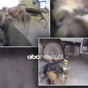 VIDEO/ Barkas shtrihu! Momenti kur rusët braktisin blindat pasi ranë në pritë