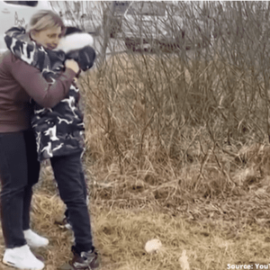 Ukrainian mom, who had to leave her adult children behind, brings stranger's kids to safety