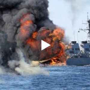 Shikoni se si Ukraina shkatron nje anije luftarake ruse, pasi kishte vendosur mine detare afer bregdeti..VIDEO