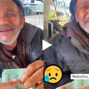 Emocionuese/Plaku i pa streh por me një zemër të pasur, qan dhe nuk pranor parat, fjalët e tij ishin ..VIDEO