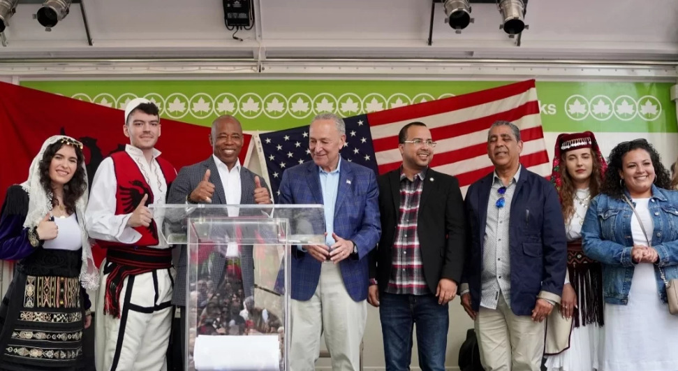 Kryebashkiaku i New York-ut thotë fjalët më të mira për shqiptarët/ Njerëz të besës si Skënderbeu, i duam në Amerikë