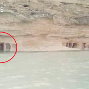 SubhanAllah/Pasi niveli i ujit në lumin Eufrat po ulet shfaqen disa burgje të cuditshme.VIDEO