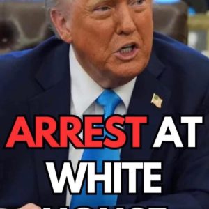 The 52-year-old model showed how her monstrous curves look in a swimsuit 122219940188123475